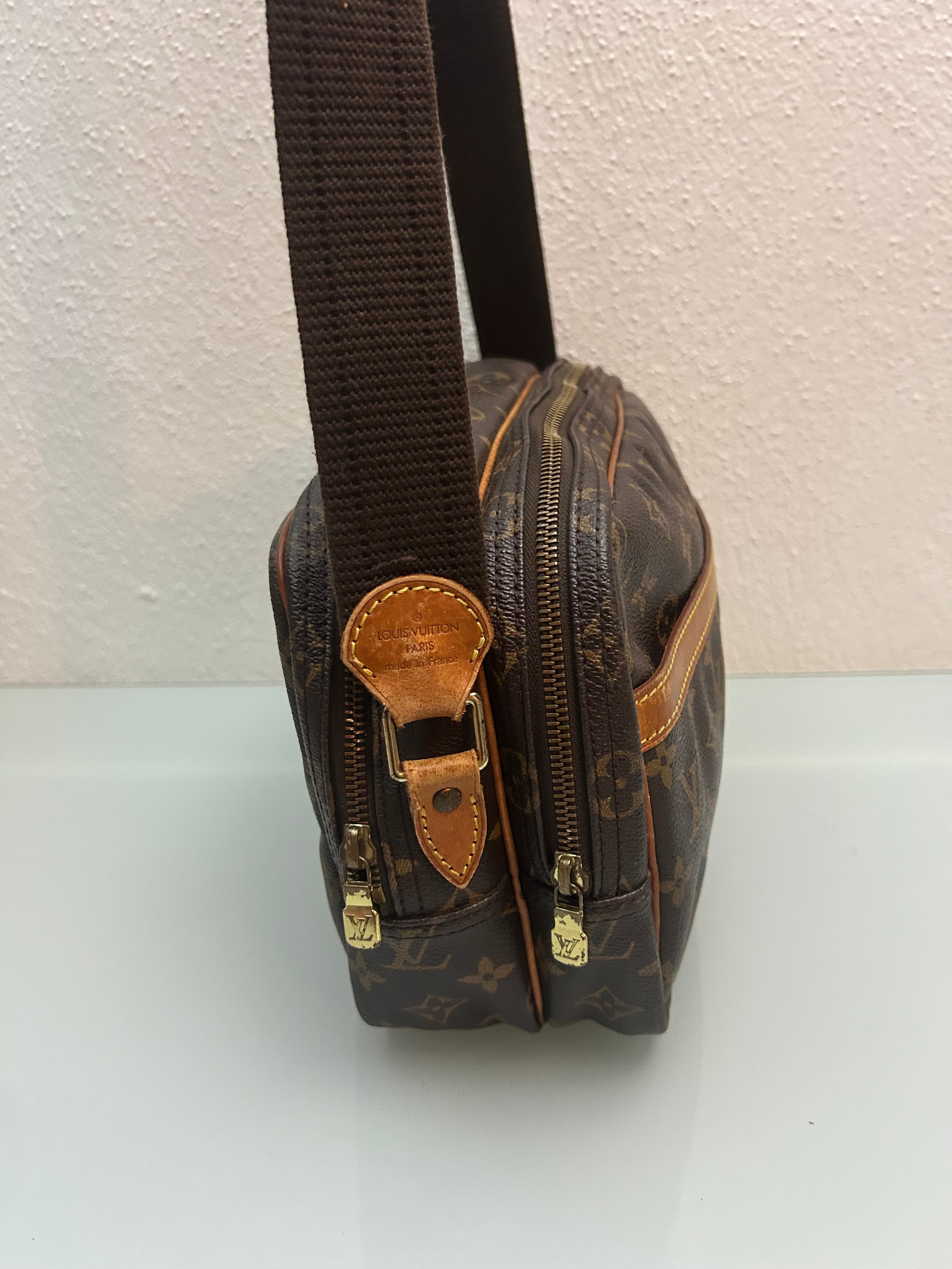 Louis Vuitton Reporter