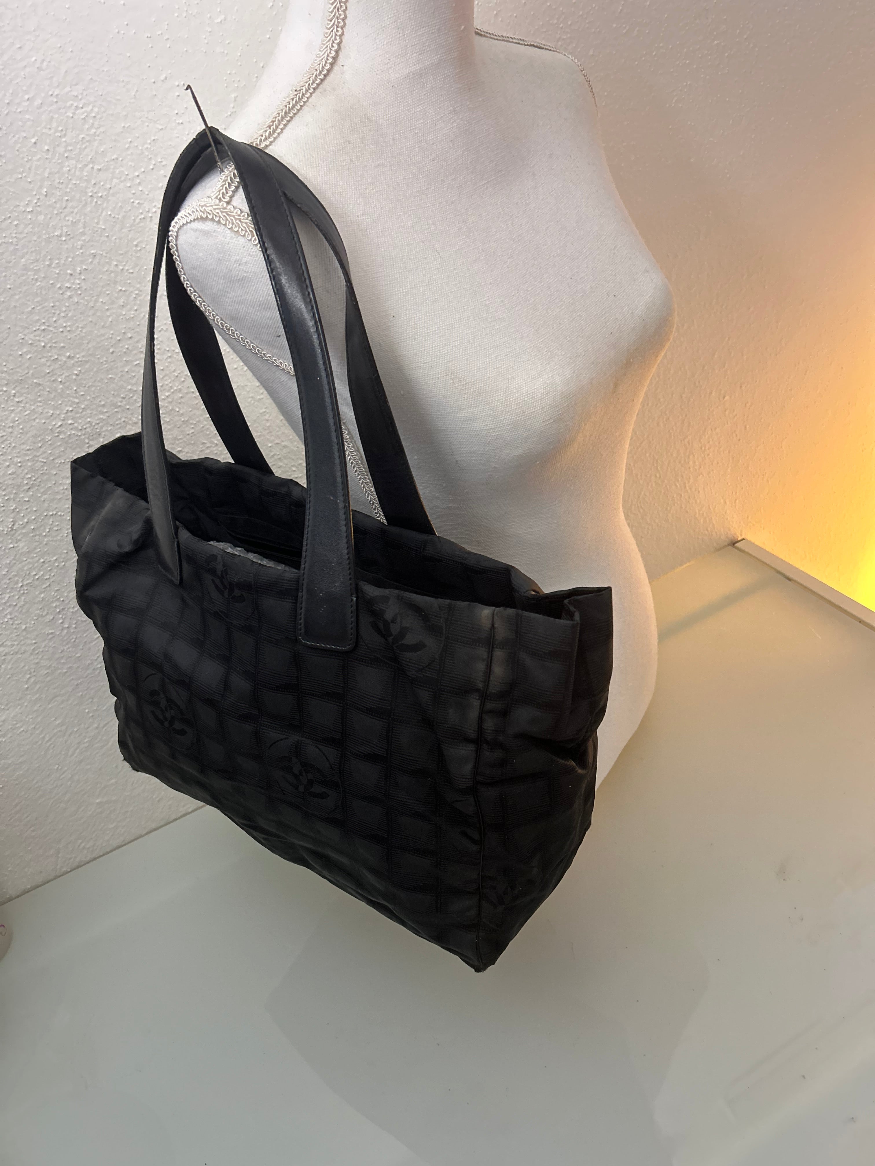 Chanel Sort Skuldertaske