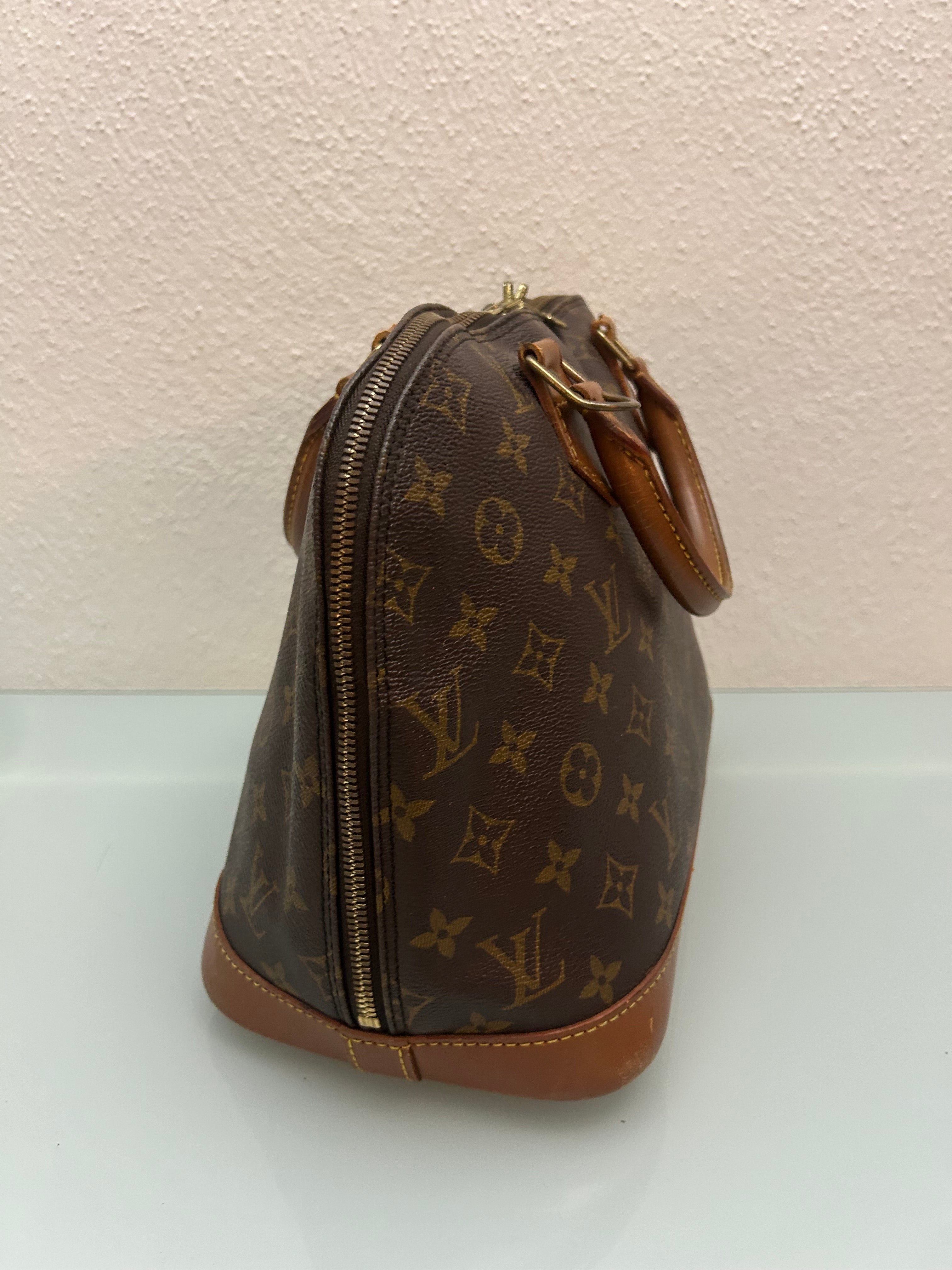 Louis Vuitton Alma
