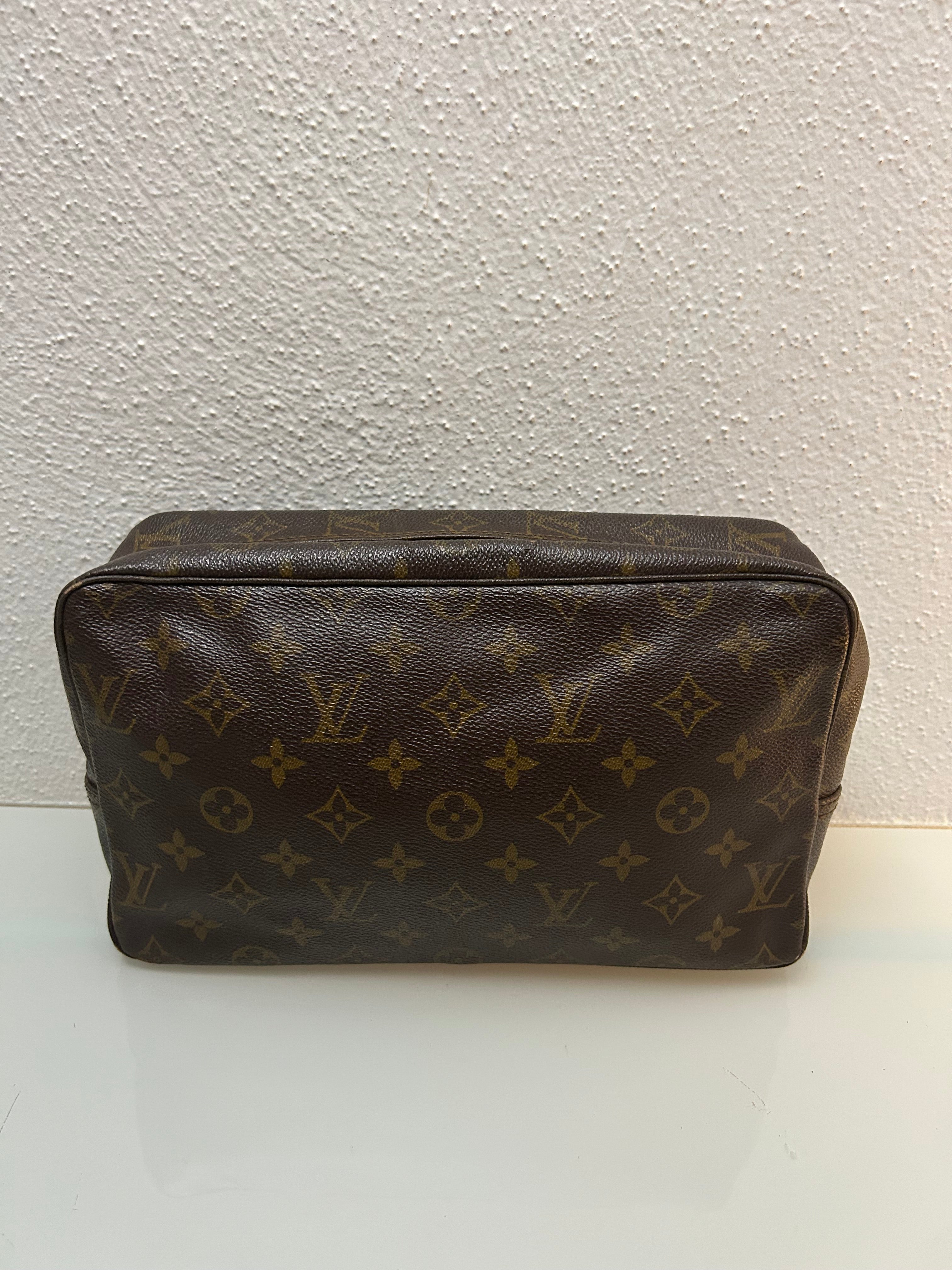 Louis Vuitton Clutch