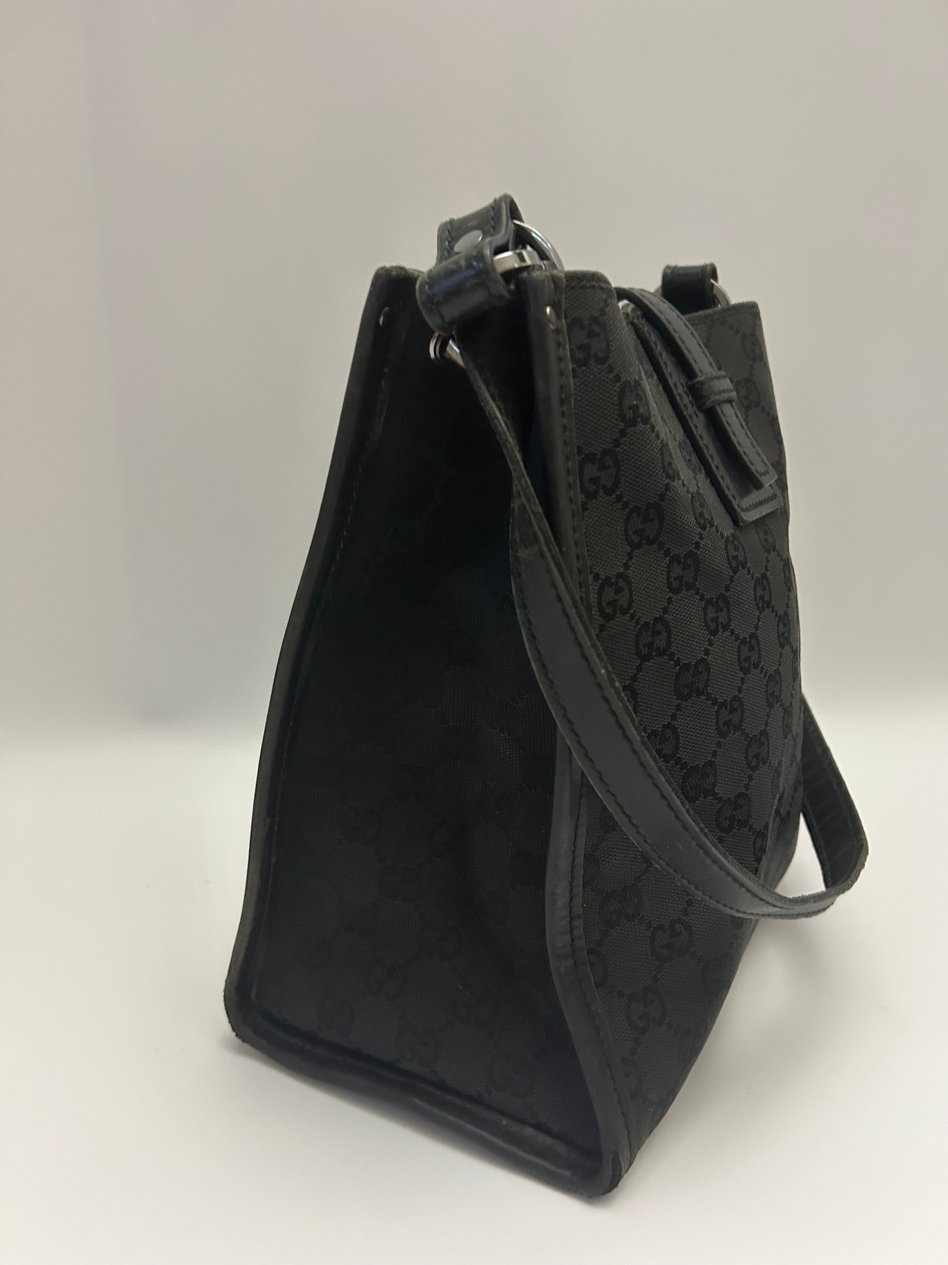 Gucci Shoulder Bag