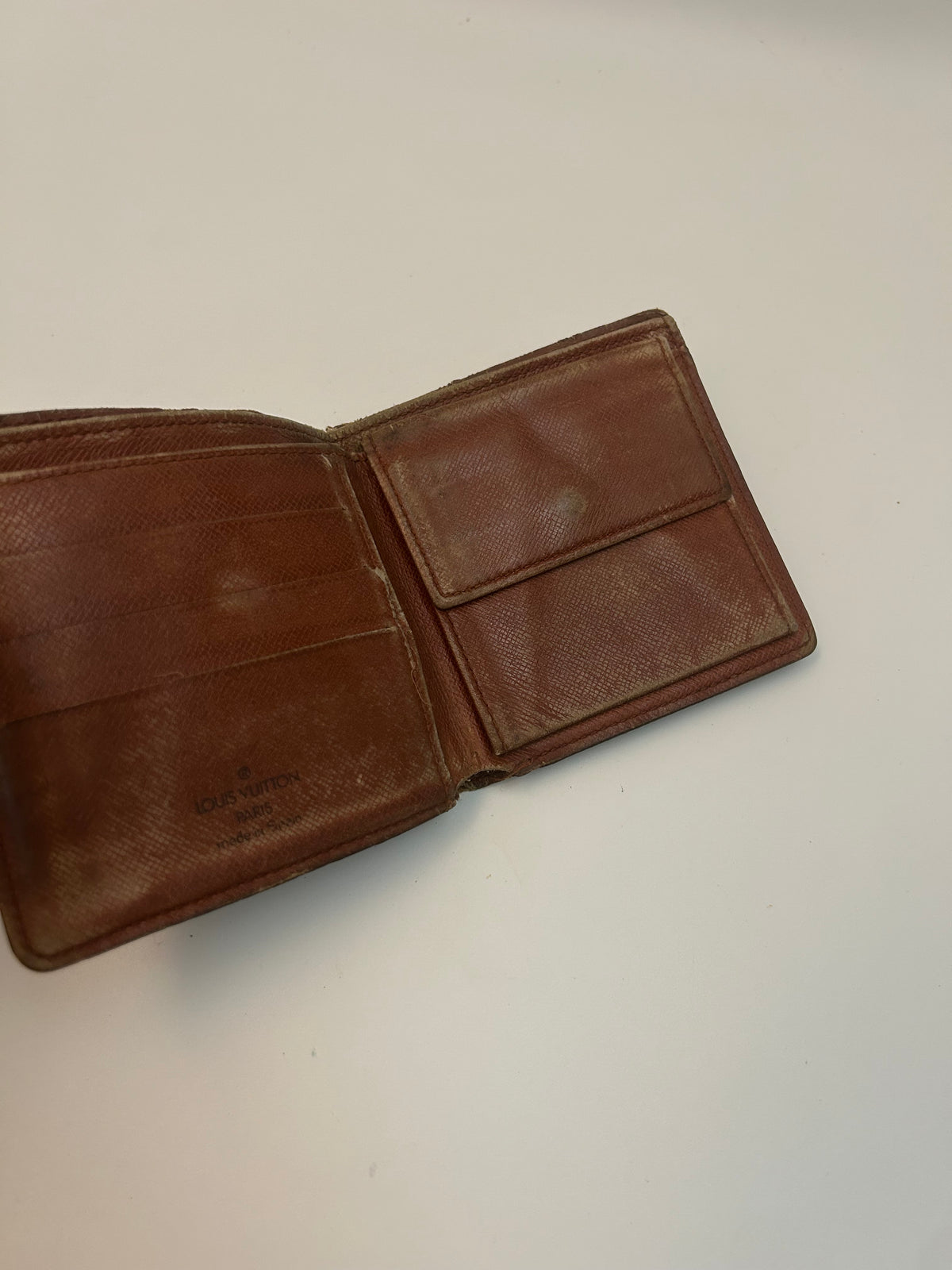 Louis Vuitton Pung