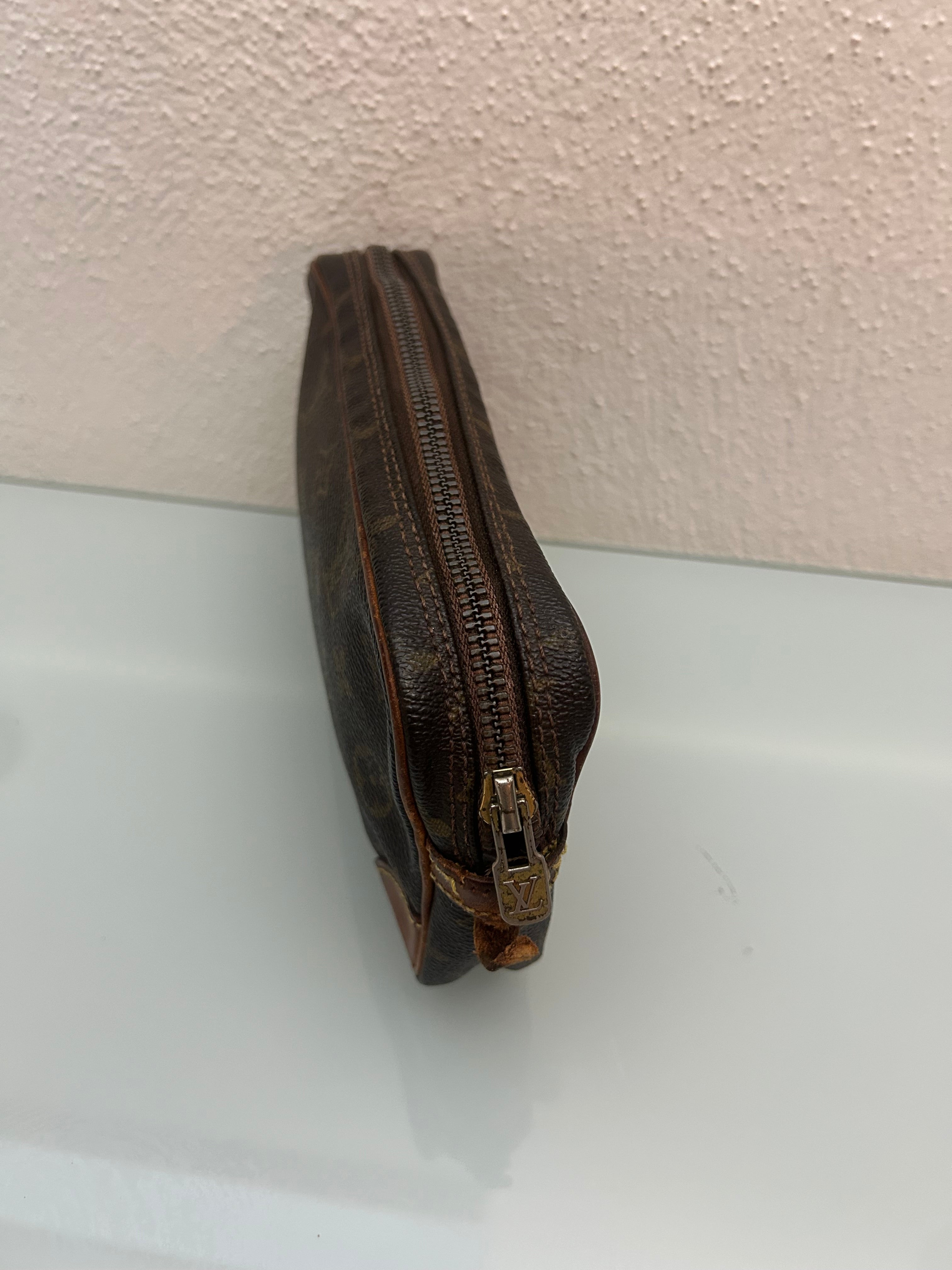 Louis Vuitton Clutch