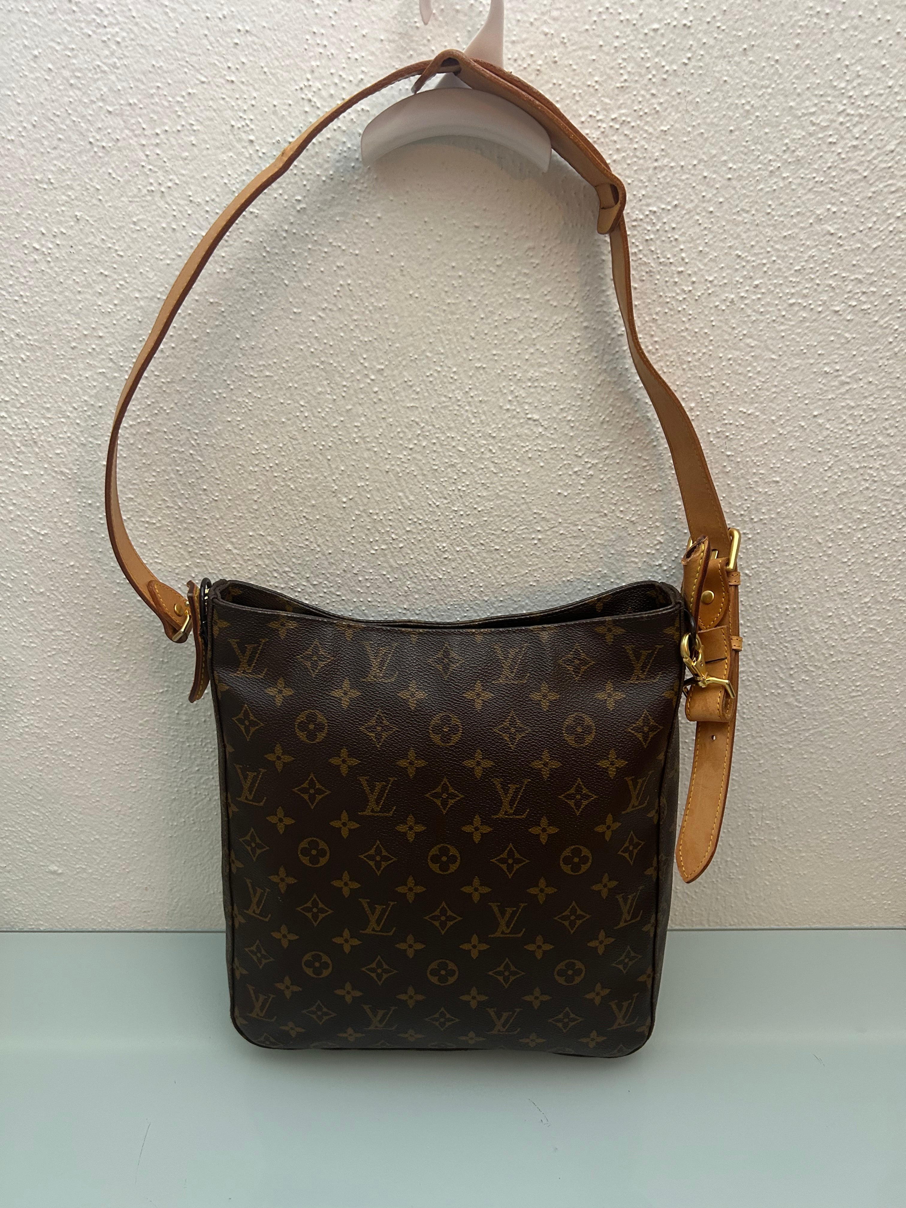 Louis Vuitton Looping