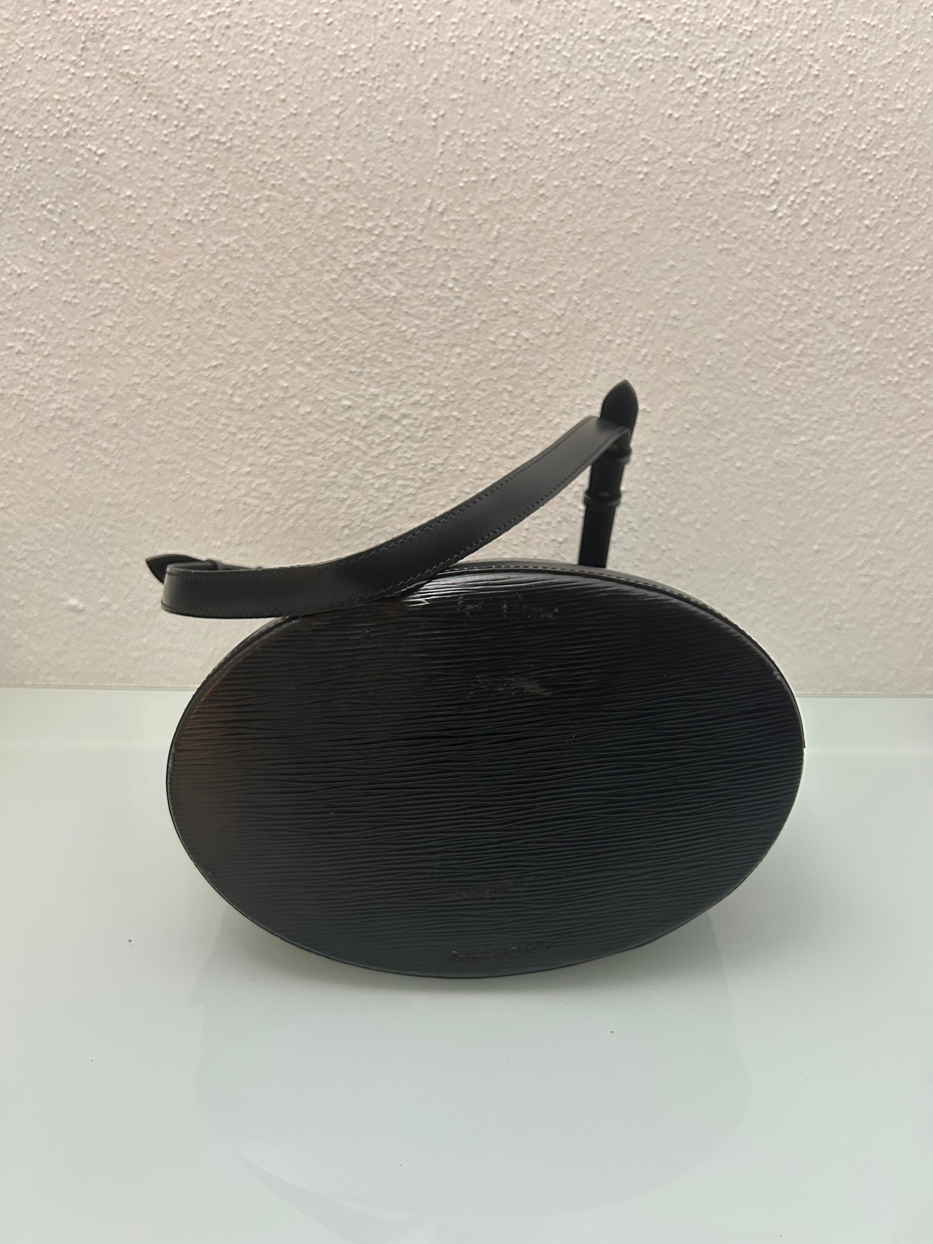 Louis Vuitton Epi Bucket