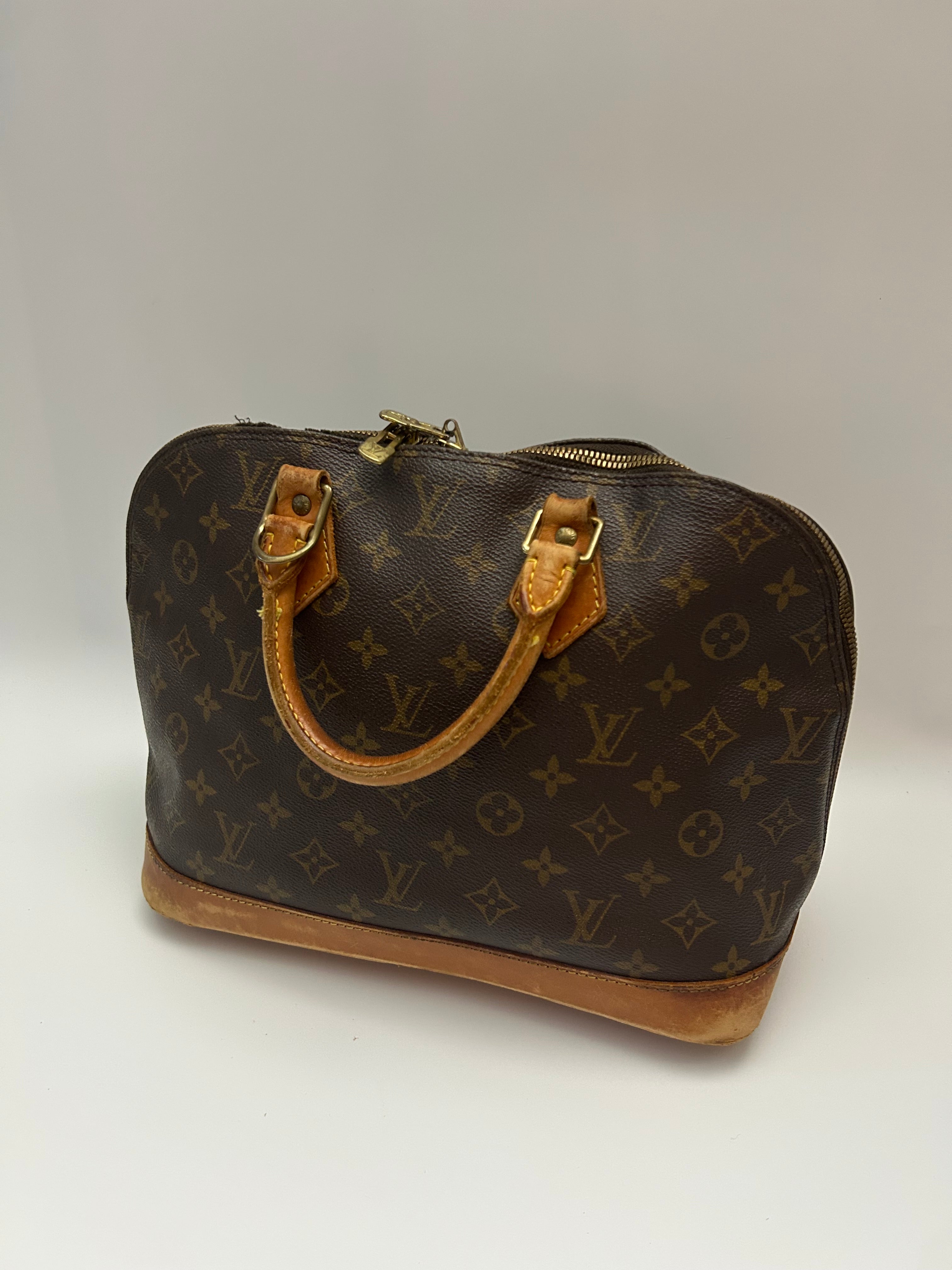 Louis Vuitton Alma