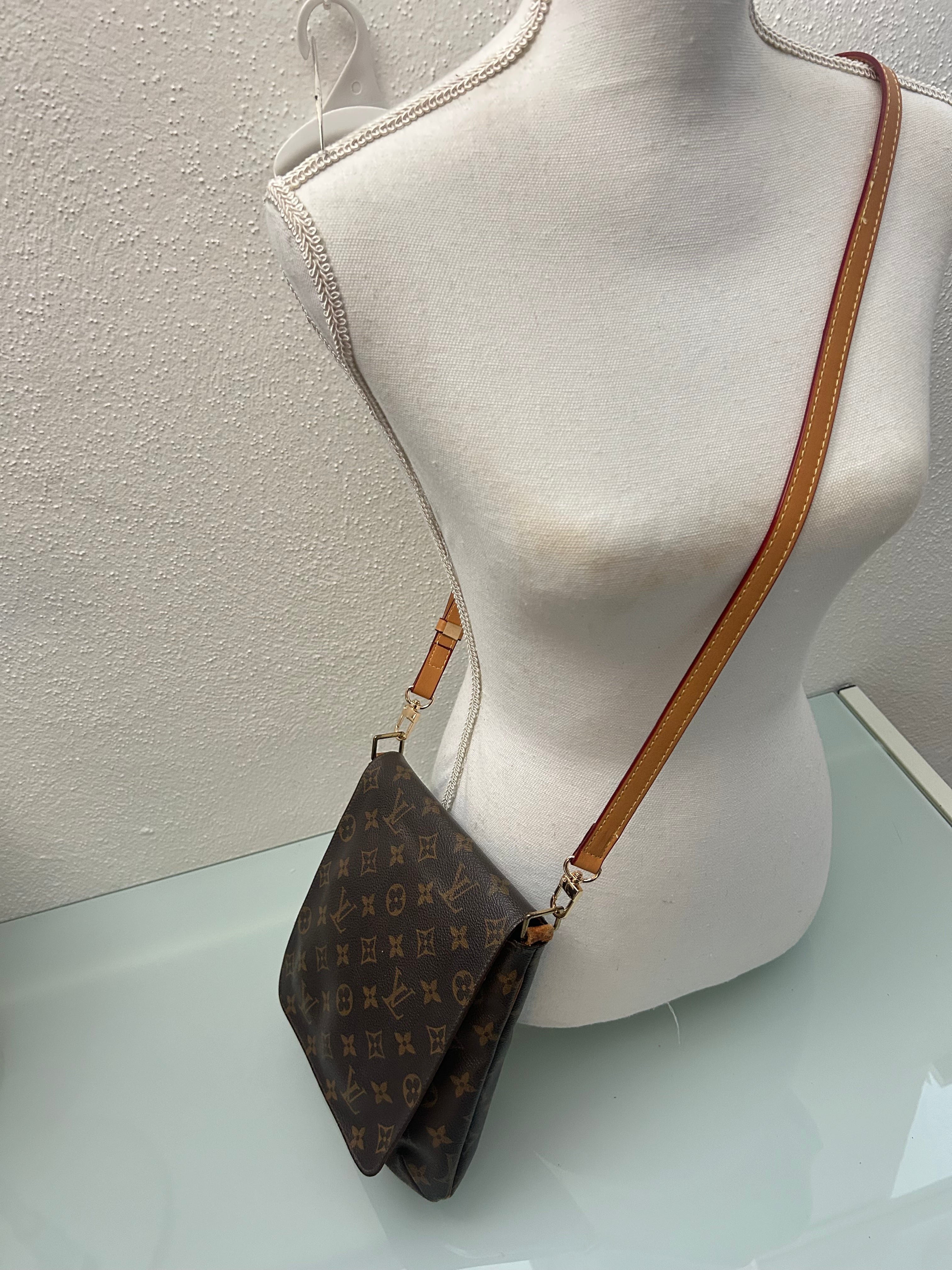 Louis Vuitton Crossbody