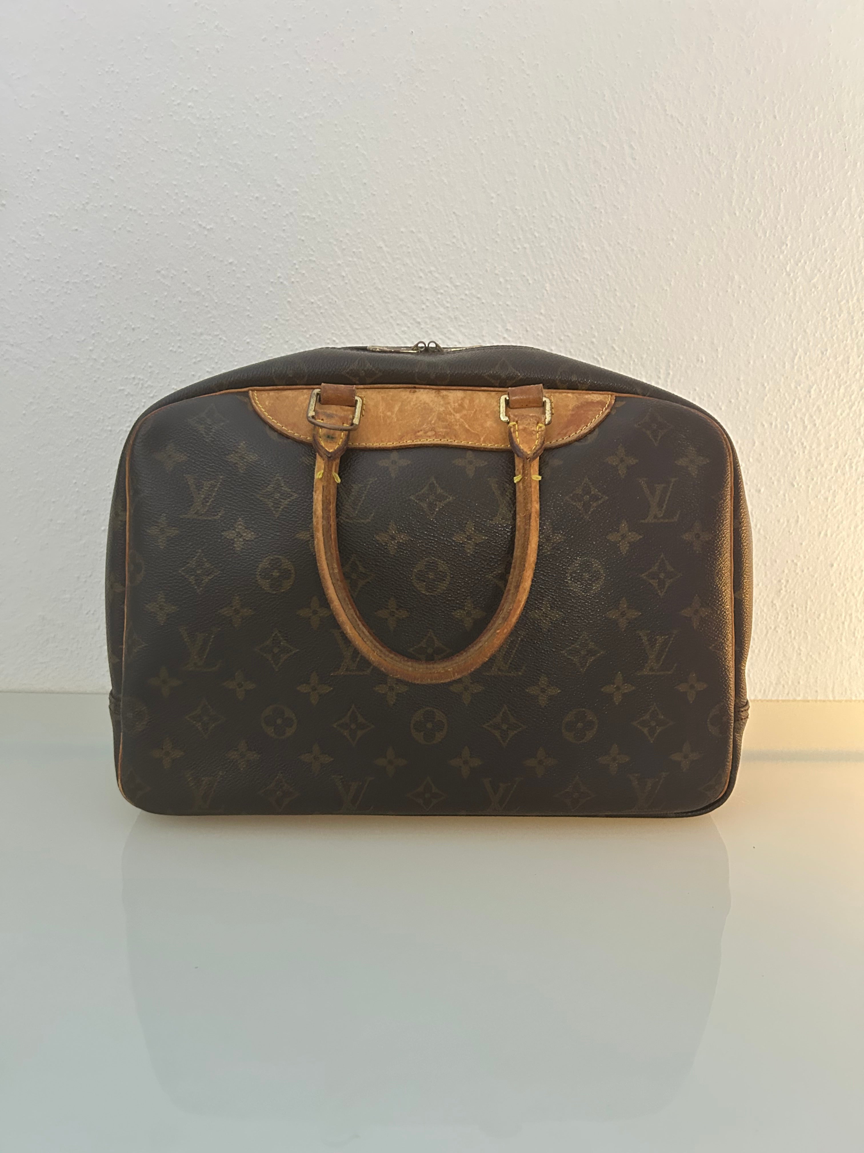 Louis Vuitton Deauville