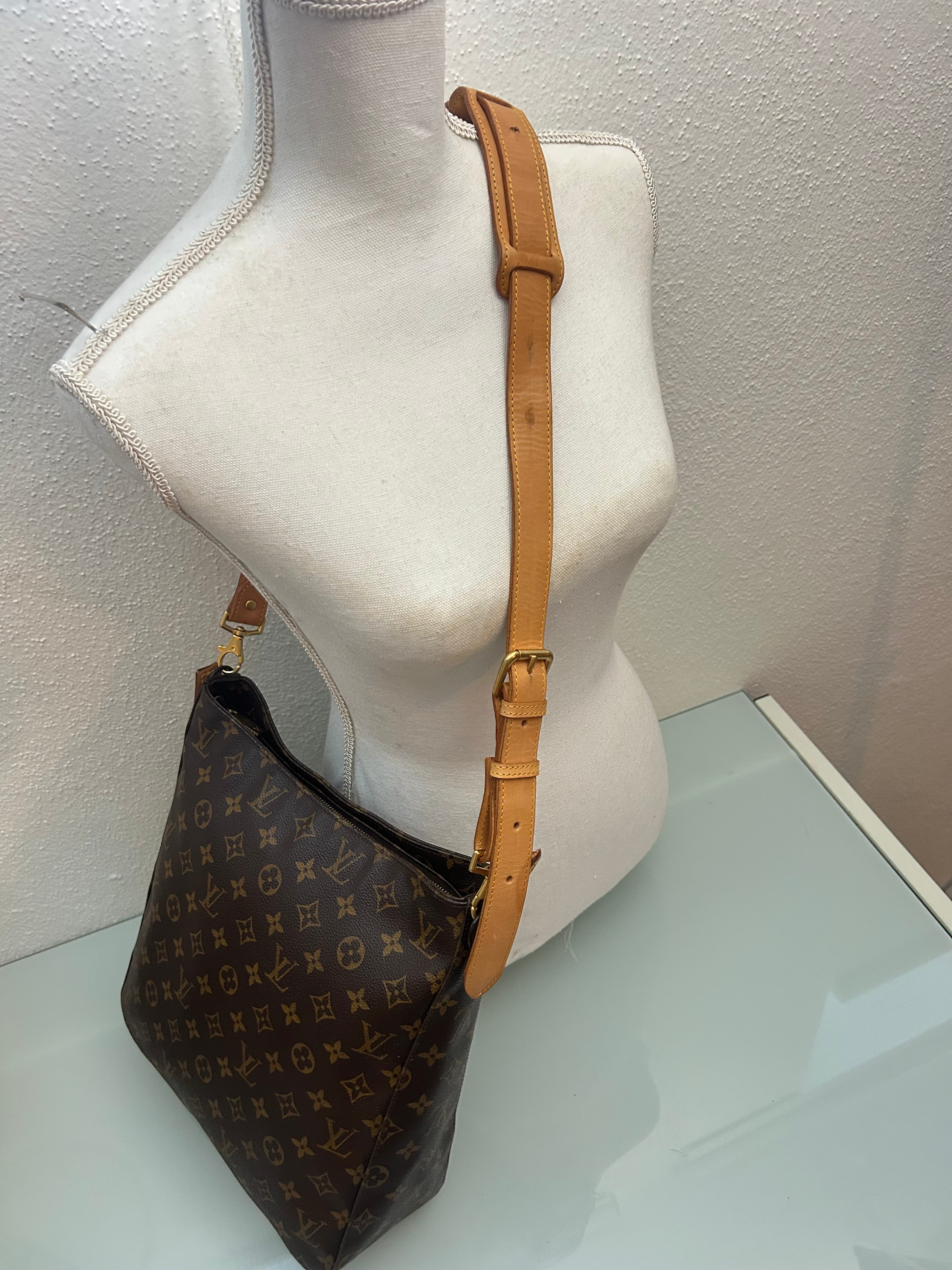 Louis Vuitton Looping