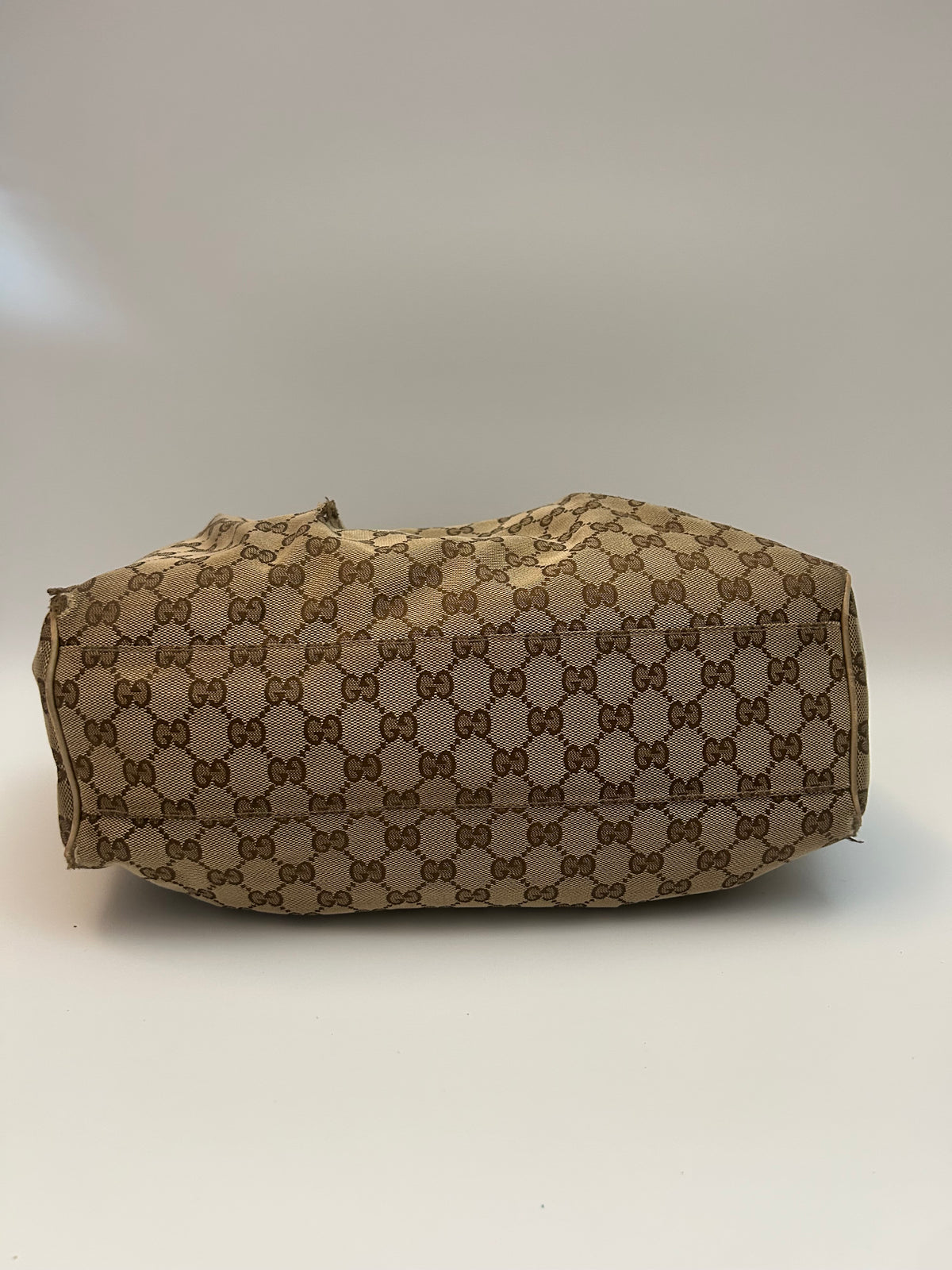 Gucci Suckey