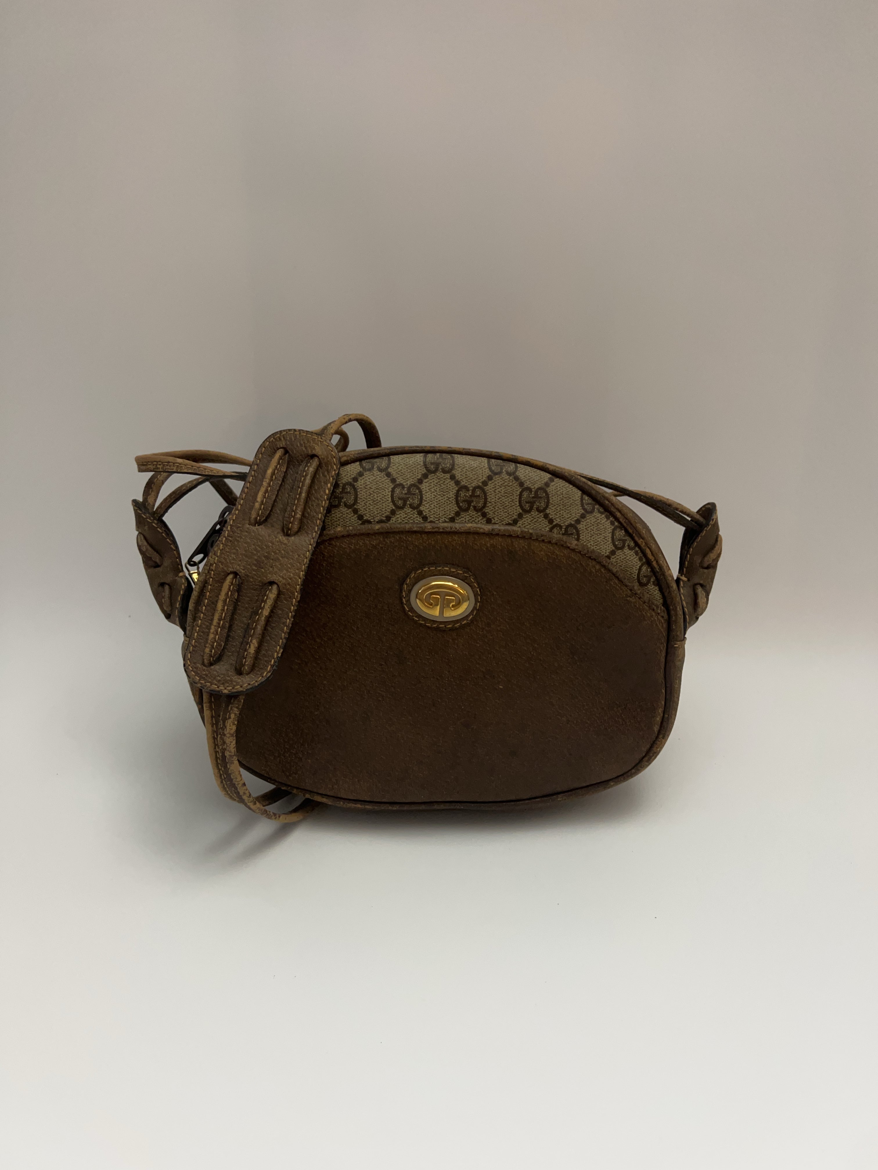 Vintage Gucci ()