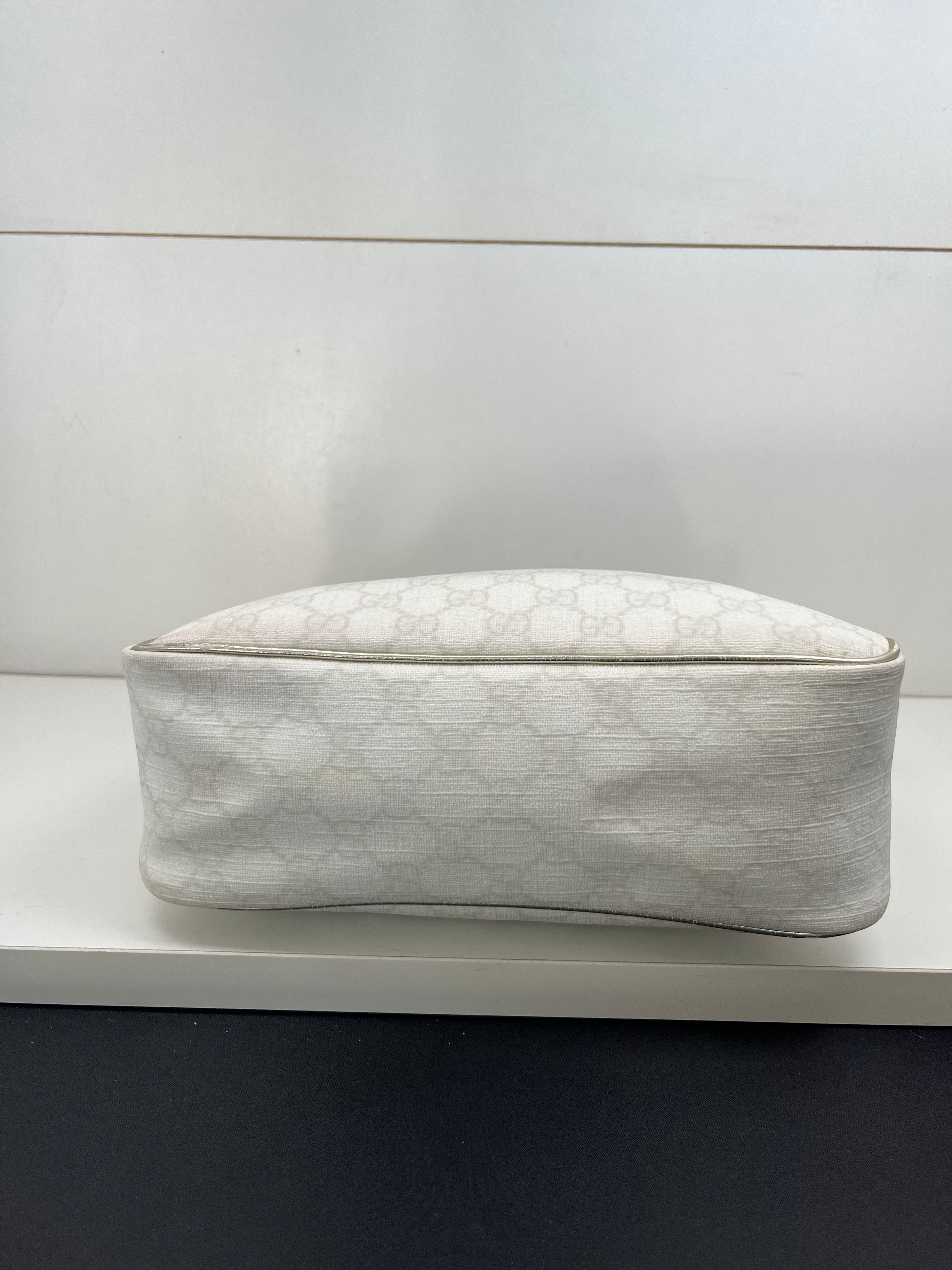 Gucci Leather Shoulder Bag